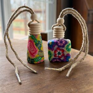 Hanging Floral Glass Car Essential Oil Diffuser 2 pack